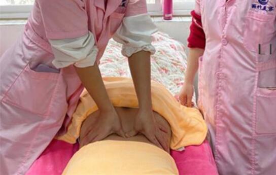 如何給腰部和腎部按摩？南寧美容師培訓正規(guī)學校教你