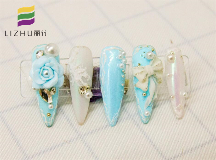 為什么要涂美甲封層？南寧技術(shù)好的美甲學(xué)校告訴你