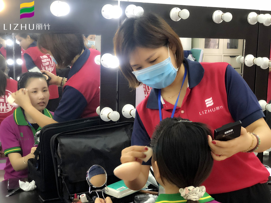 廣西美妝學校辯證：化妝對皮膚的傷害很大嗎？