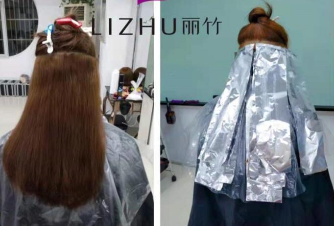 正確褪淺的技巧，南寧美發(fā)課堂正在講解