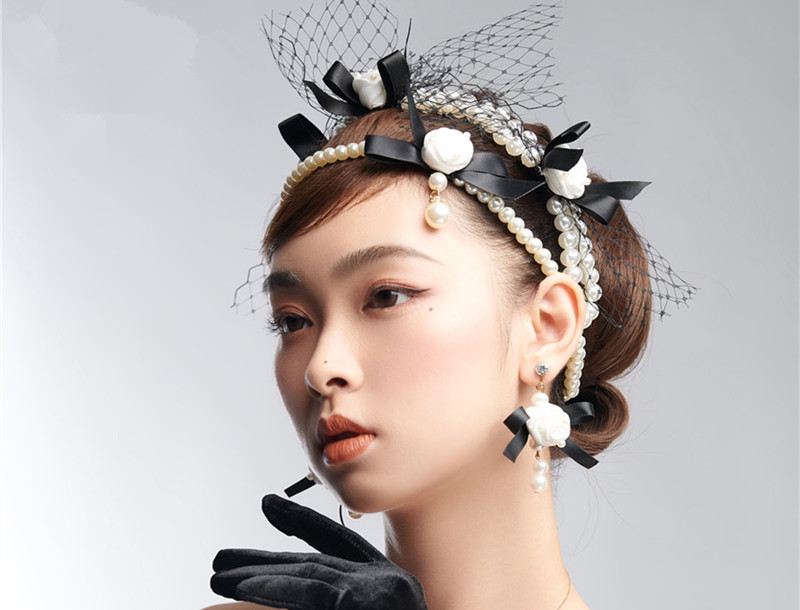 復(fù)古時(shí)尚新娘造型，實(shí)力證明南寧哪家化妝學(xué)校比較熱門(mén)