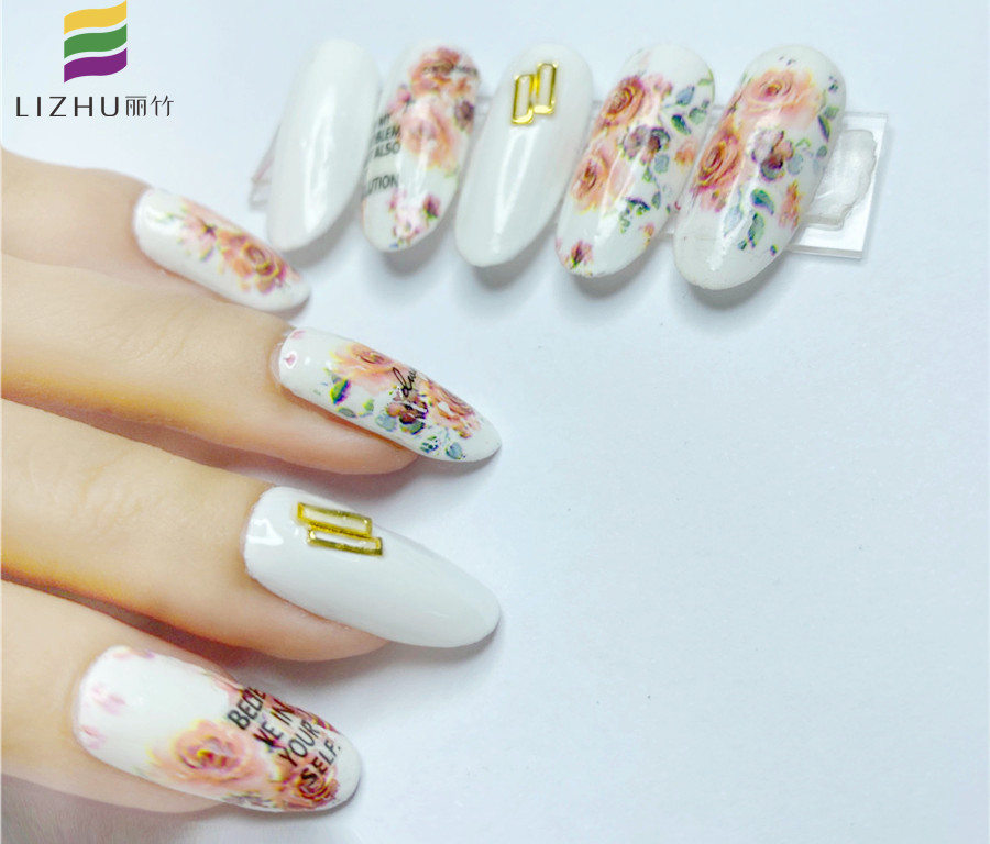 美甲貼怎么貼？廣西美甲學(xué)校分享教程