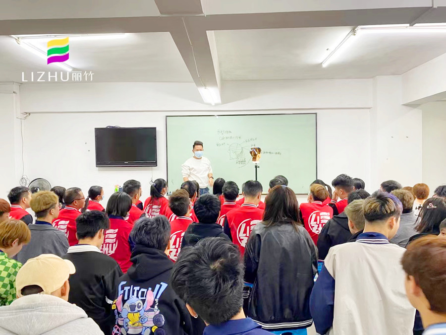 美發(fā)方形堆積注意事項(xiàng)，廣西美發(fā)師培訓(xùn)班課程教授