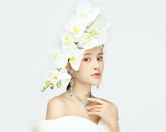 鮮花在彩妝中的重要性 ，南寧化妝培訓(xùn)分享
