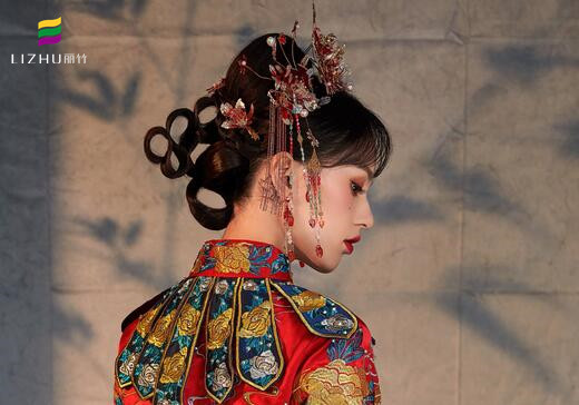 中式秀禾編發(fā)造型，麗竹時(shí)尚造型班作品