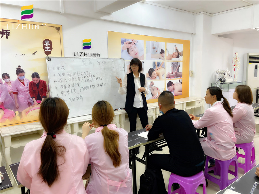 學(xué)習(xí)案例分析的重要性，南寧美容培訓(xùn)班告訴你