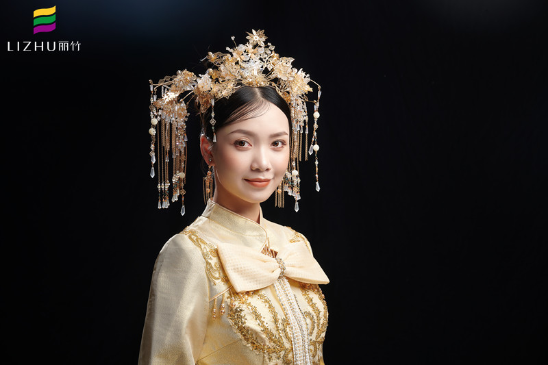 新中式新娘造型，演繹別樣中國美