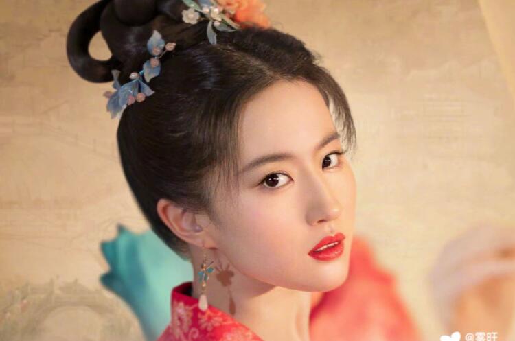 新中式國(guó)風(fēng)眼妝 ，廣西專業(yè)正規(guī)彩妝培訓(xùn)學(xué)校課程