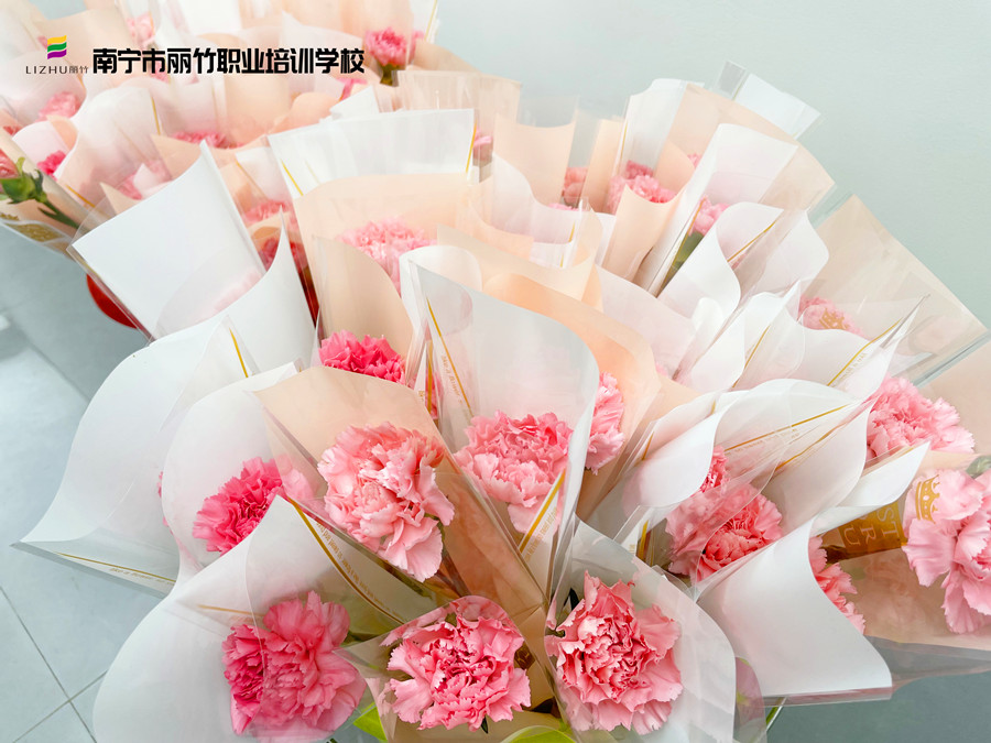 麗竹學(xué)校3·8女神節(jié)，定制專(zhuān)屬你的美麗