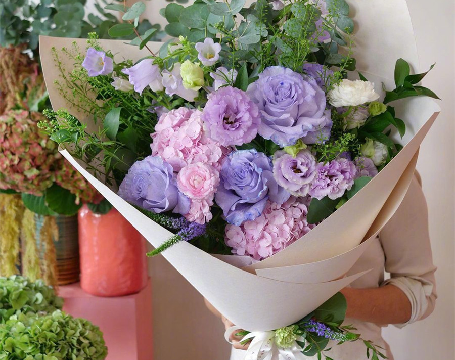 韓系甜美花束，廣西花藝插花造型學校浪漫推薦