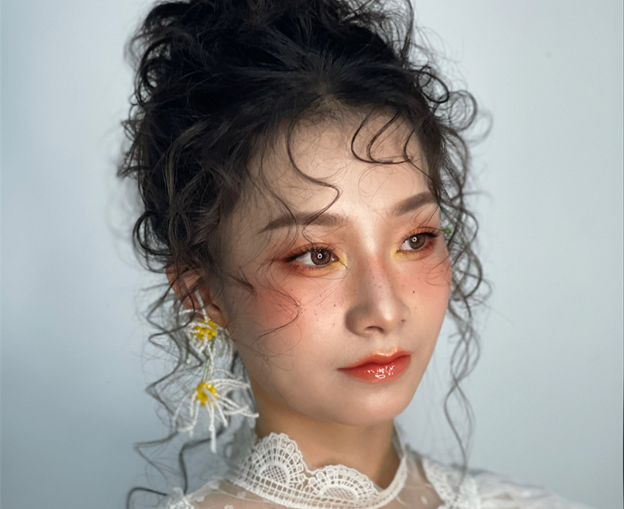 日系風(fēng)尚新娘，廣西新娘造型彩妝學(xué)校作品