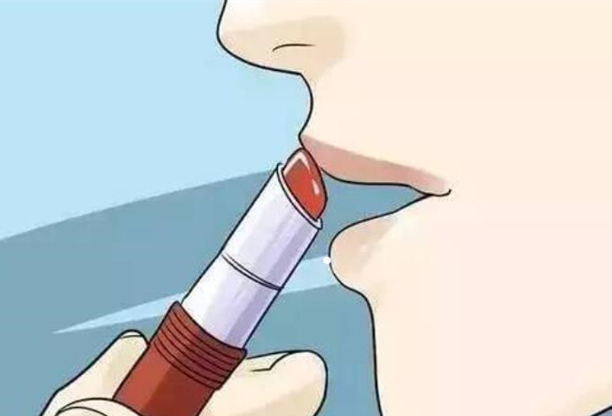 嘴唇干裂起皮的原因，南寧美容護膚養(yǎng)顏教程