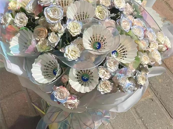 羽毛球花束，南寧鮮花花藝職業(yè)學(xué)校分享