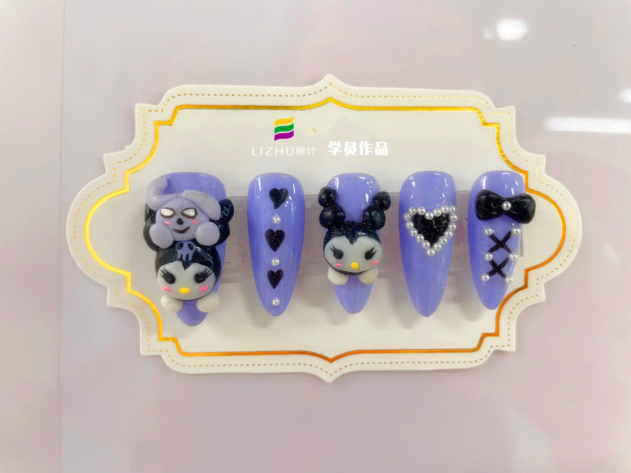 庫洛米美甲，廣西美甲正規(guī)技術(shù)學(xué)校手法解析