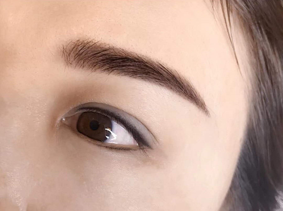 紋美瞳線的操作步驟，南寧學(xué)紋美瞳線