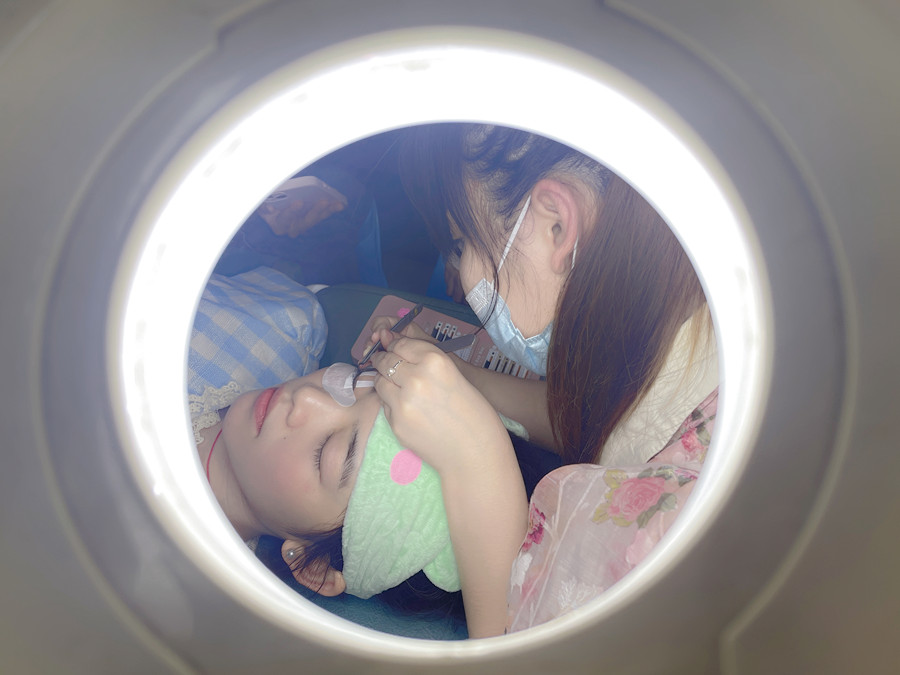 南寧美睫哪里專業(yè)？南寧學(xué)美睫去哪里？