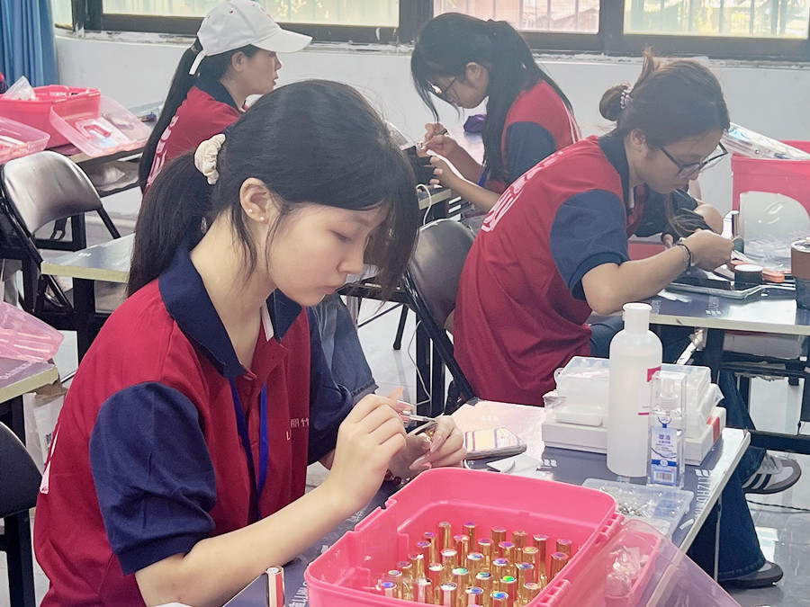 單色美甲練習(xí)，南寧美甲課堂隨拍
