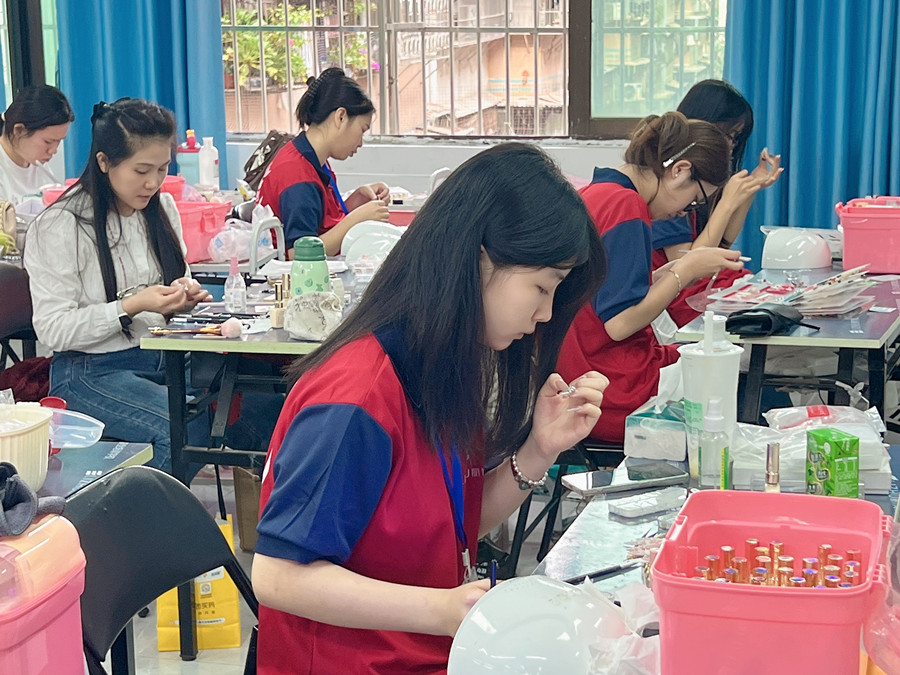 廣西美甲學習日常，到處都是歡聲笑語